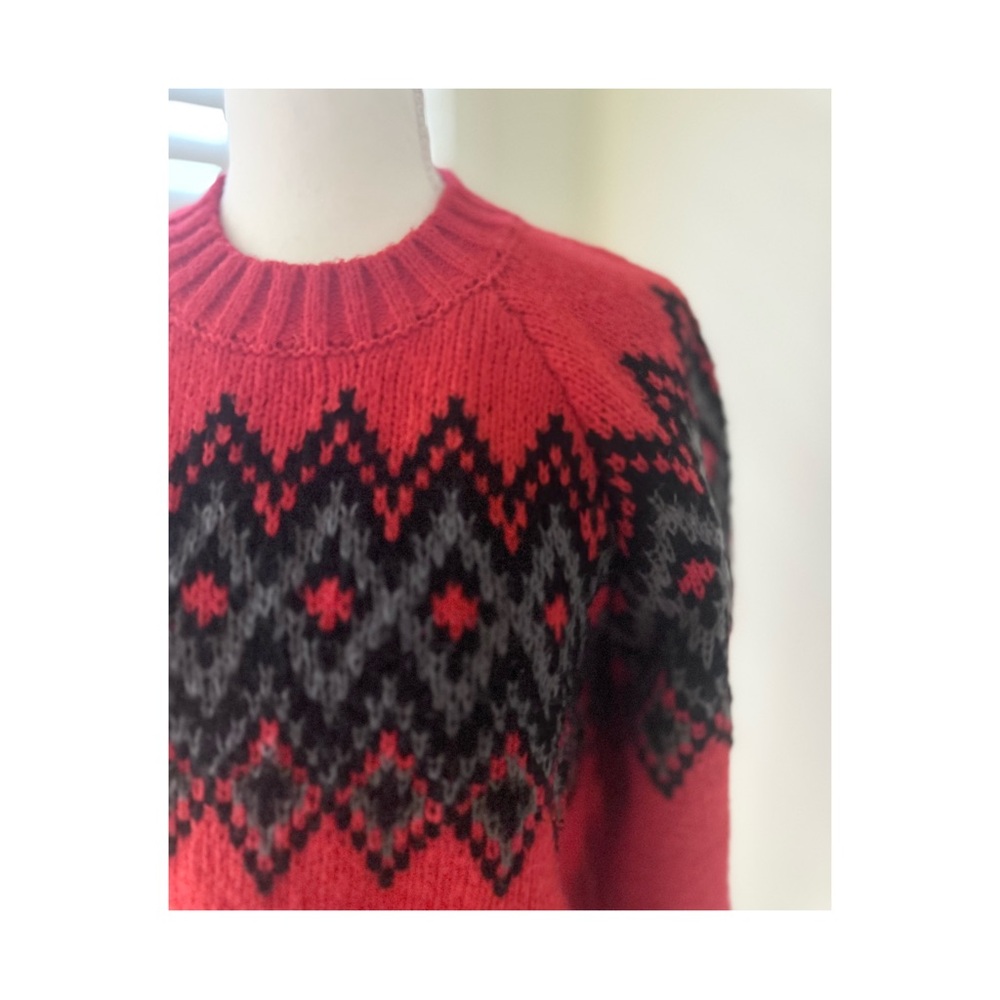 H&M Red and Black Patterned Sweater